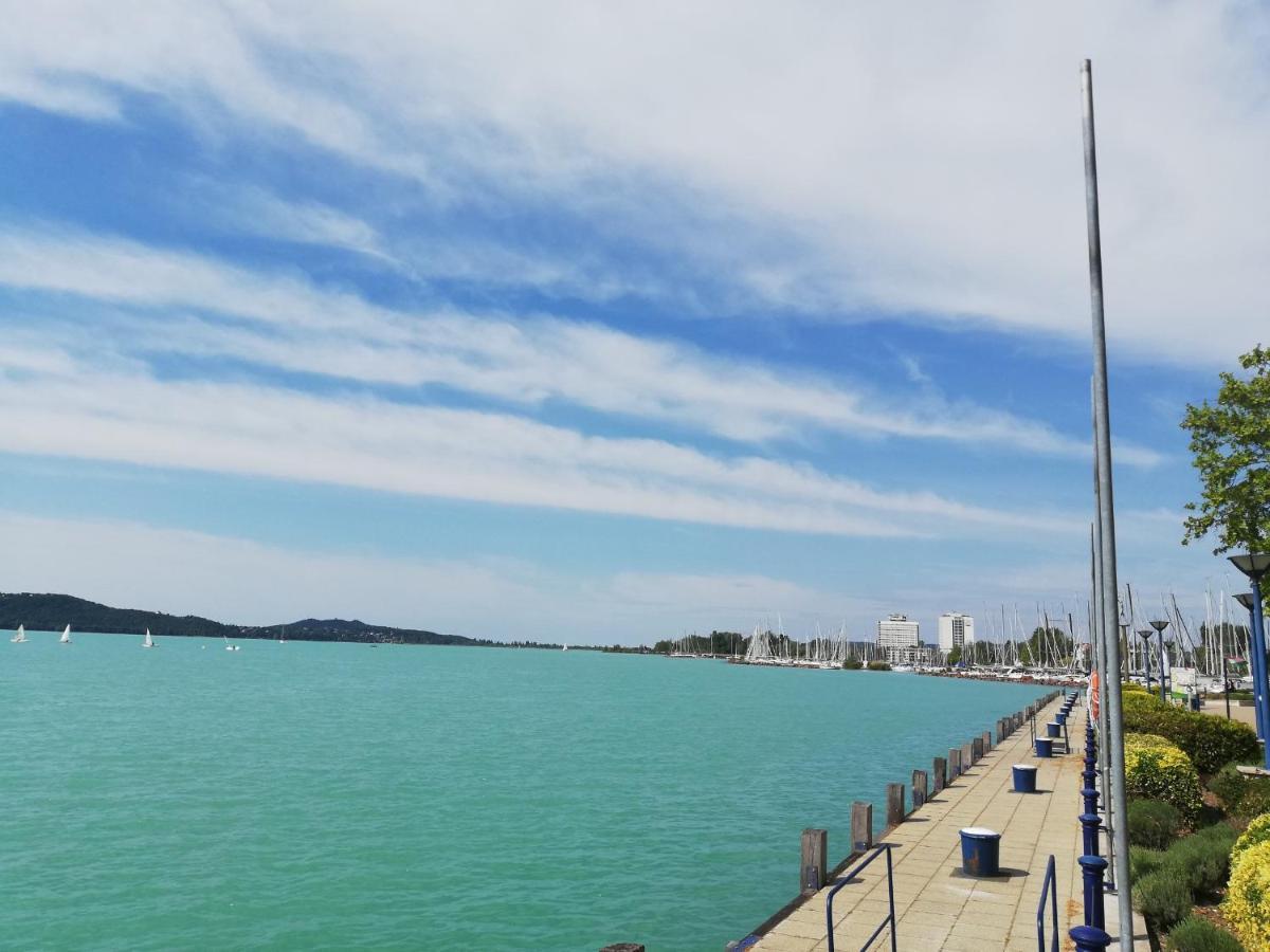 Seeyou Apartment Balatonfuered Buitenkant foto